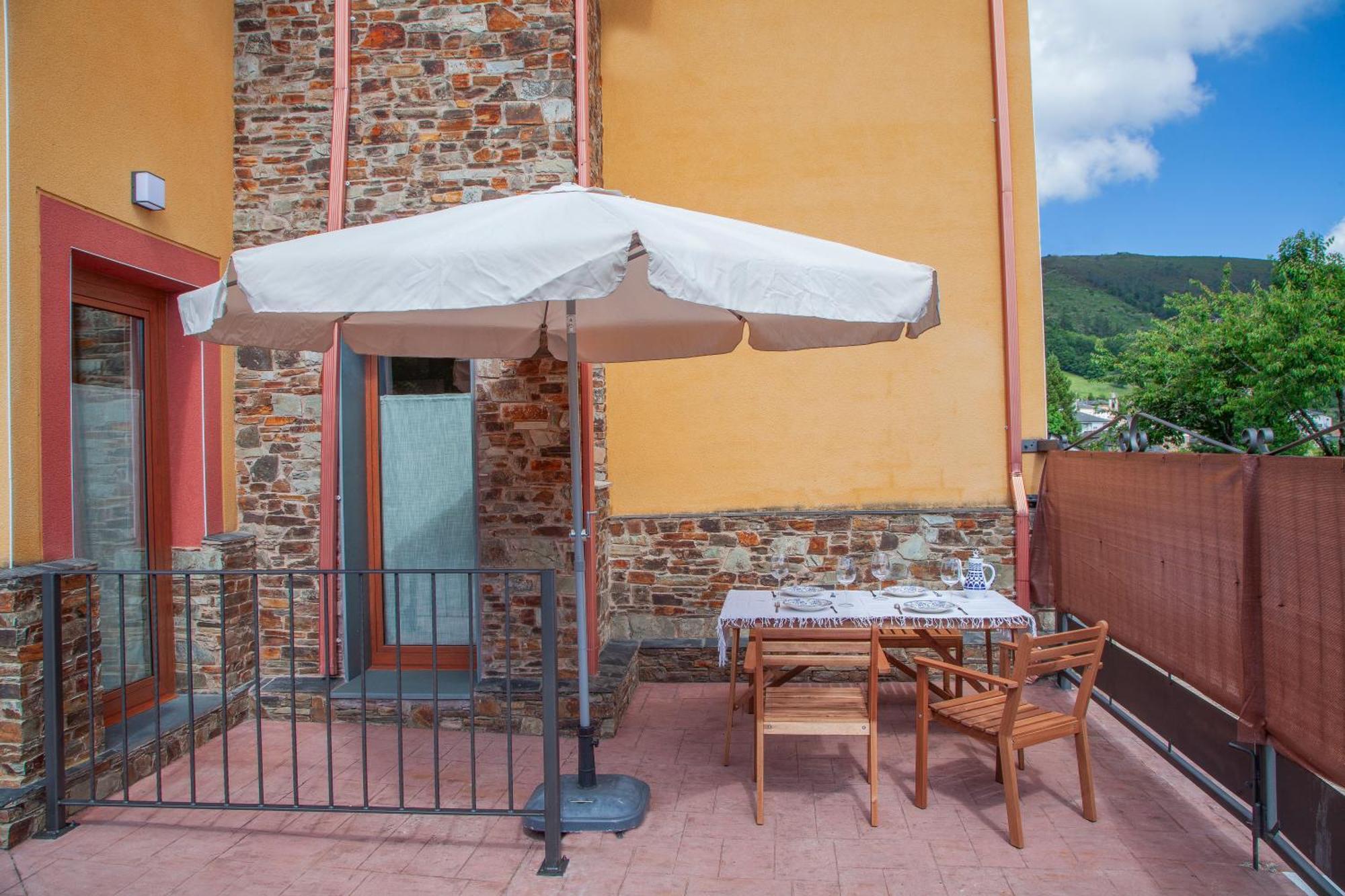 Apartamentos Rurales Tin Turismo Santa Eulalia de Oscos Bagian luar foto