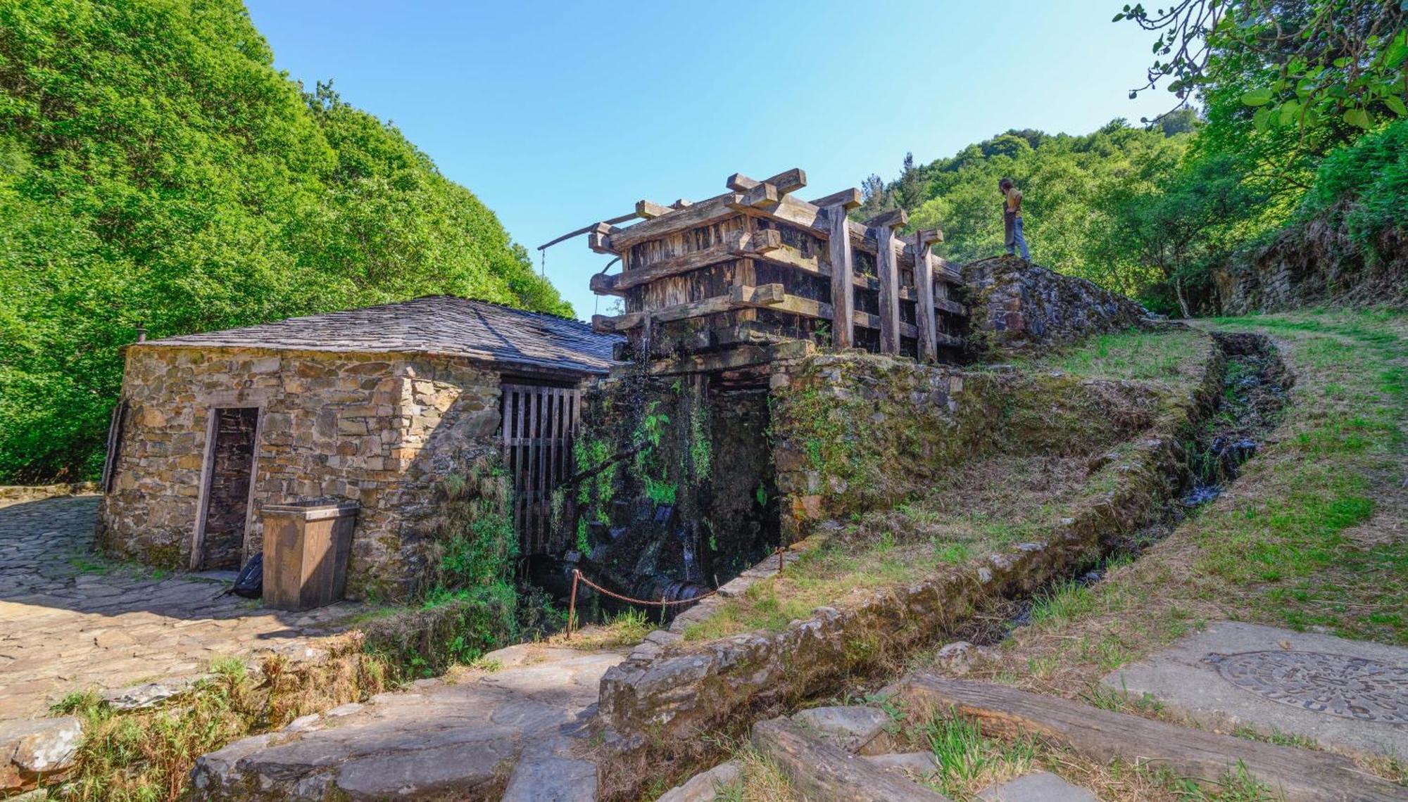 Apartamentos Rurales Tin Turismo Santa Eulalia de Oscos Bagian luar foto